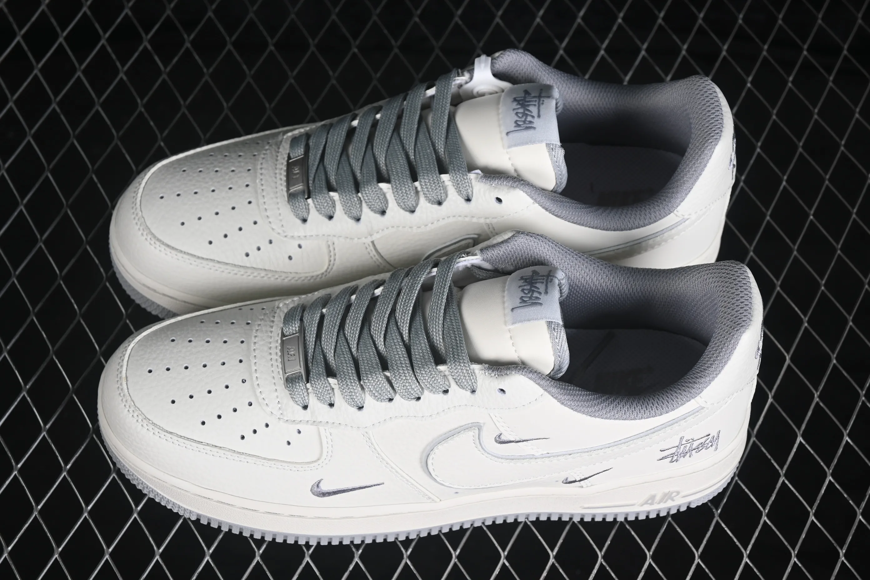 All categories Nk Air Force 1 Air Force series Nk Air Force 1 Low Air Force low-top Nike Air Force 1'07 Low joint model Air Force 1 low-top casual sneakers NH0601-603